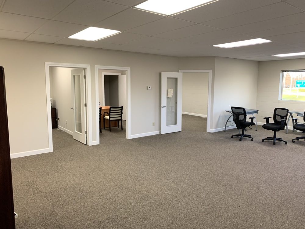 Suites ~ 1400 to 2800 SF: 810 Brown St, Columbus, IN 47201